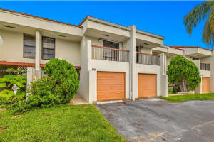 6673 Racquet Club Dr 185, Lauderhill