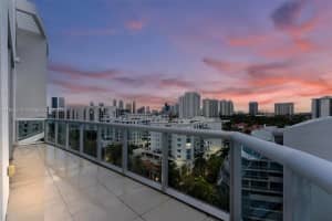 3131 Ne 188th St 1-1212, Aventura