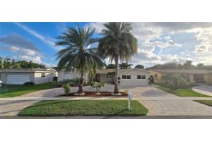 11700 Nw 15th Ct, Pembroke Pines