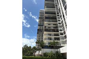 2333 Brickell Ave 2607, Miami
