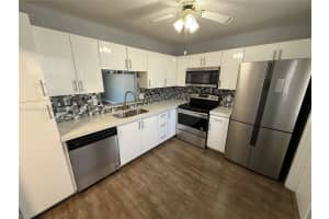 232 Ne 12th Ave 201, Hallandale Beach