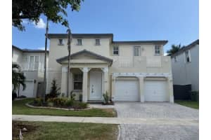 2967 Ne 2nd Dr, Homestead