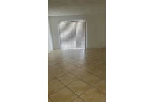 18880 Nw 57th Ave 203, Hialeah