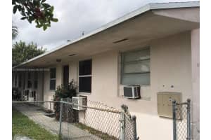 15940 Ne 19th Pl 2, North Miami Beach