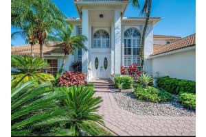 3249 Muirfield, Weston