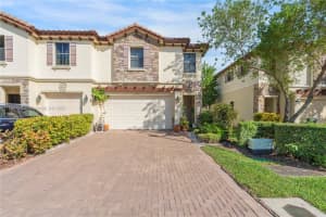 6970 Broadland Way, Coconut Creek