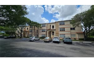 3360 N Pinewalk Dr N 1328, Margate