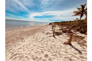 1121 Crandon Blvd E206, Key Biscayne