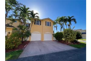 5486 Nw 112th Path 5486, Doral