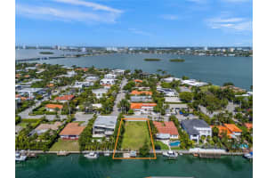 10201 E Broadview Dr, Bay Harbor Islands