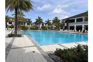 8265 Nw 41st St C-407, Doral