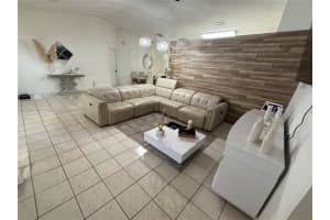 18800 Nw 84th Ave, Hialeah