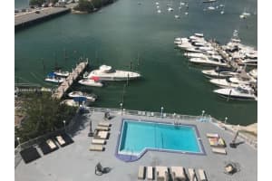 7904 West Dr 215, North Bay Village