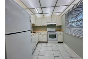 3101 Nw 47th Ter 228, Lauderdale Lakes