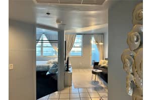 100 Lincoln Rd 936, Miami Beach