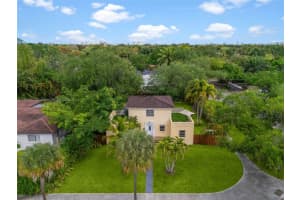 10401 Ne 2nd Ave, Miami Shores