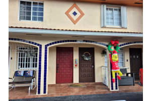 2246 W 74th St 201-10, Hialeah
