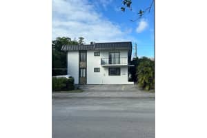 2379 Ne 172nd St 1, North Miami Beach