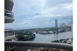 20191 E Country Club Dr 1510, Aventura