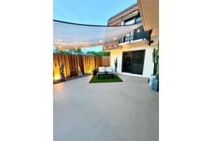 12006 Sw 9th Mnr, Davie