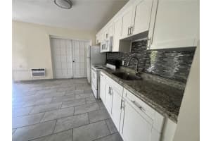 2760 Sw 2nd St C, Fort Lauderdale