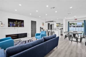 7471 Hope St ., Hollywood