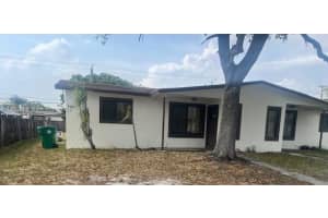 6111 Sw 39th Ct 2, Davie