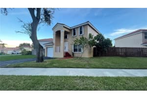 8274 Sw 42nd Ct, Davie