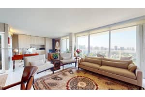 3625 N Country Club Dr 2606, Aventura