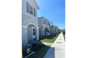 1727 Se 26th Ter, Homestead