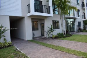 4640 Nw 84th Ave 16, Doral