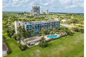 1830 Embassy Dr 118, West Palm Beach