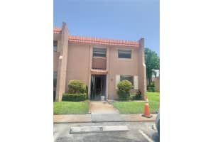 15 Cortez Way 4-46, Davie