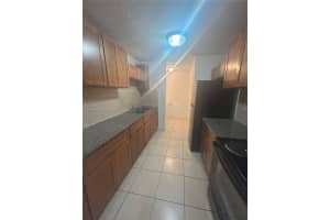 3876 Nw 207th St Rd 3876, Miami Gardens