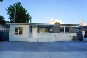 4851 E 8th Ct, Hialeah