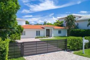 677 Hampton Ln, Key Biscayne