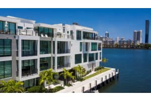 4008 Ne 167th St 6, North Miami Beach