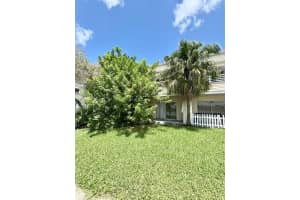 3469 Nw 44th St 106, Oakland Park