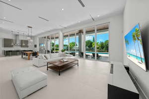 2815 Ne 26th Pl, Fort Lauderdale