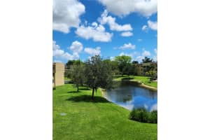 6020 Nw 64th Ave 307, Tamarac