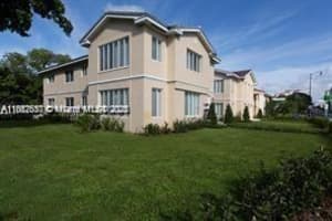 2880 S Le Jeune Rd 2880, Coral Gables
