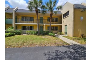 605 Meadows Cir 605, Boynton Beach