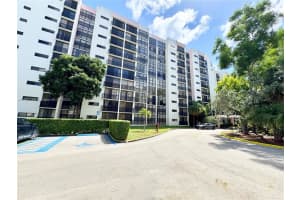 17011 N Bay Rd 902, Sunny Isles Beach