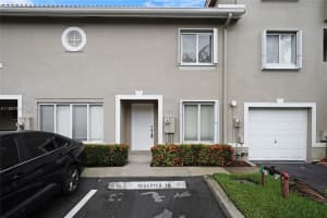 139 Riviera Cir 53-8, Weston