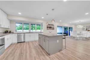 4901 W Park Rd, Hollywood