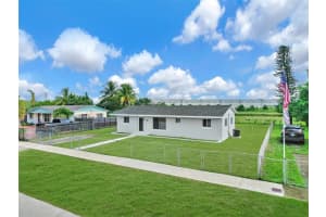 4521 Nw 207th Dr, Miami Gardens