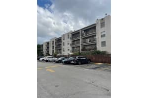 5625 W 20th Ave 215, Hialeah