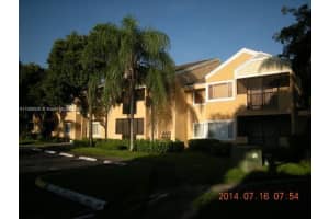 420 Sw 83rd Way 106, Pembroke Pines
