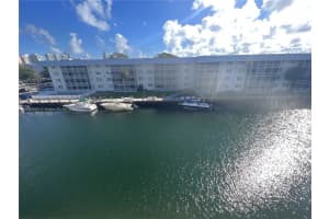 3750 Ne 170th St 400, North Miami Beach