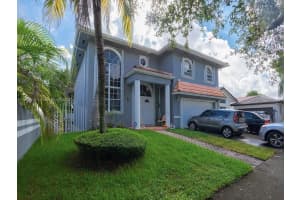 15251 Nw 89th Ave B, Miami Lakes